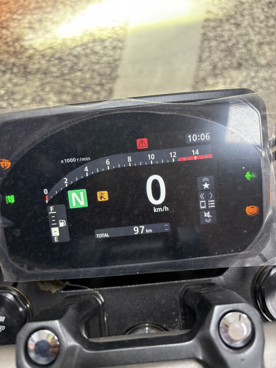 Honda CB 650R Grise - LOUVECIENNES