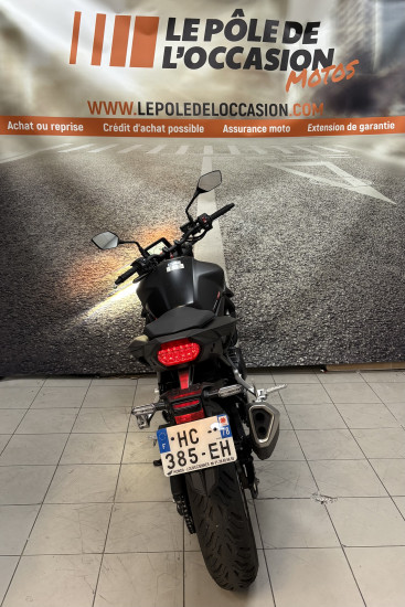 Honda Hornet 750 Noire - LOUVECIENNES