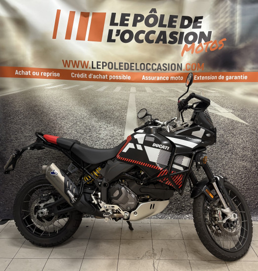 Ducati Desert X Noire et Rouge - LOUVECIENNES