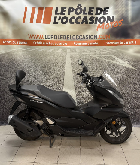 HONDA PCX 125 NOIR - LOUVECIENNES HONDA PCX 125 NOIR - LOUVECIENNES