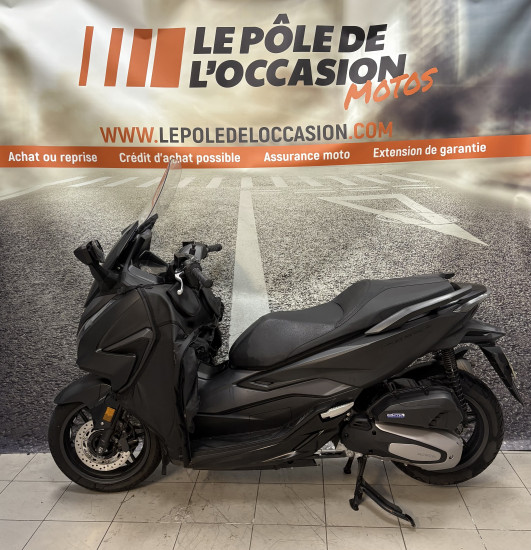 HONDA FORZA 125 GRIS MAT - LOUVECIENNES