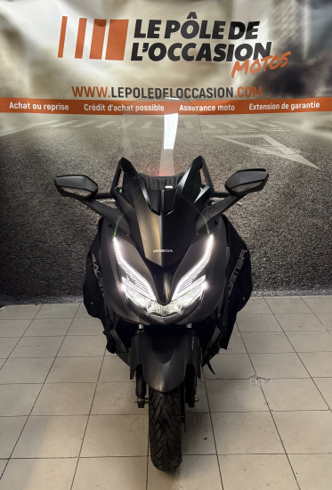 HONDA FORZA 125 GRIS MAT - LOUVECIENNES