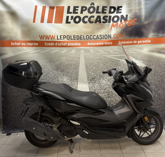 HONDA FORZA 125 GRIS MAT - LOUVECIENNES