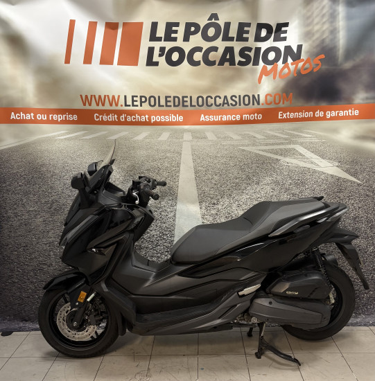 HONDA FORZA 125 GRIS MAT - LOUVECIENNES